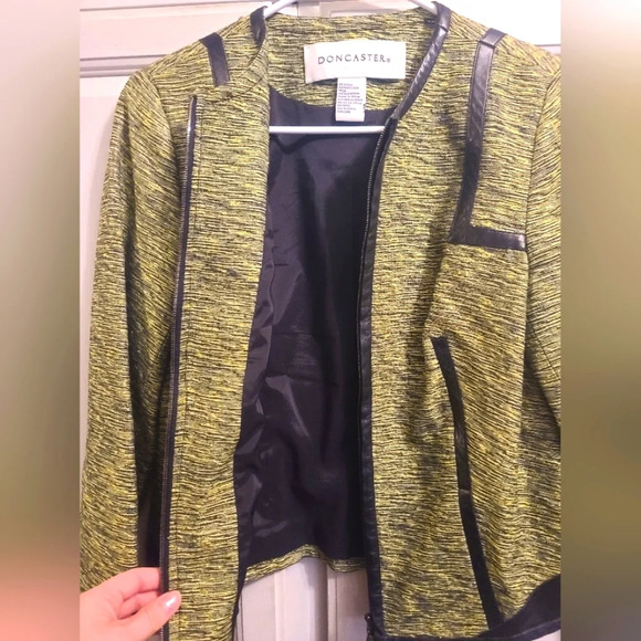 Silk and leather trim blazer - Picture 2 of 8